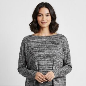 White House Black Market space-dyed keyhole long-sleeve tunic top,‎ size XS